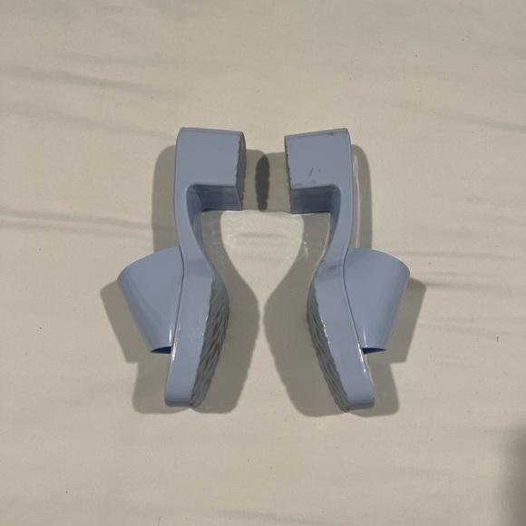 Urban Outfitters light blue block heels size 8 - Picture 2 of 8